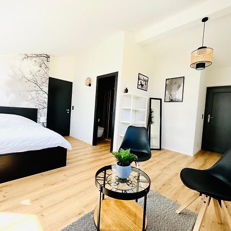 Chambre Double Privative Et Independante Lens Luaran gambar